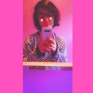 Meet your Posher, Moises